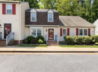 6432 Village Woods Ct, Gloucester, VA 23061