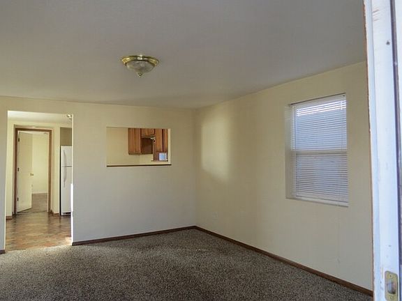 2nd image of 125 Grant St