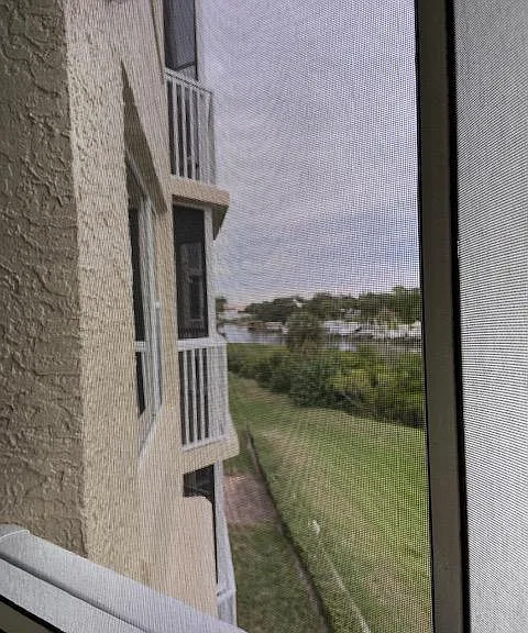 432 Bouchelle Dr #304 — Photo 11