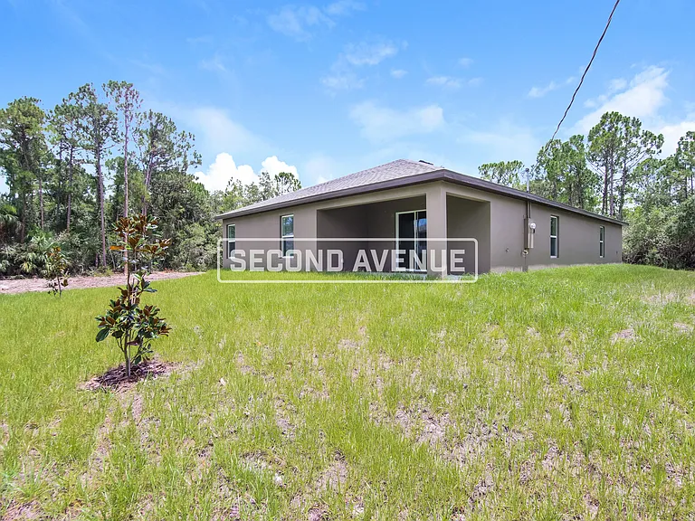 521 Breakwater St SE — Photo 14