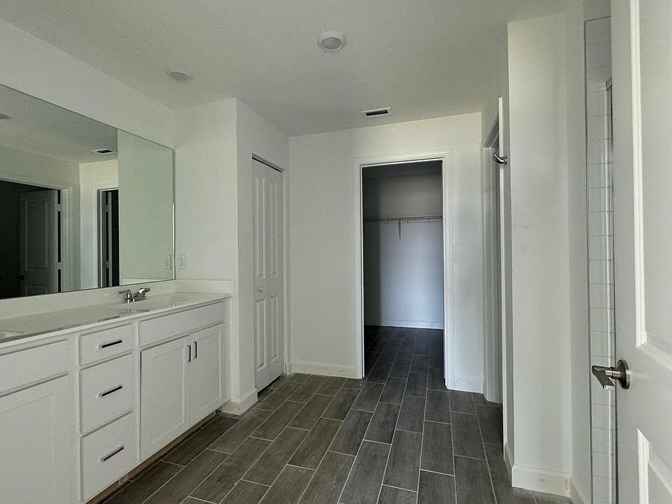 1st image of 10971 NW Middlestream Drive