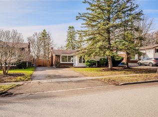 93 Blythwood Rd, Waterloo, ON N2L4A1