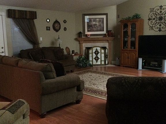 4th image of 2608 Oak Forest Blvd