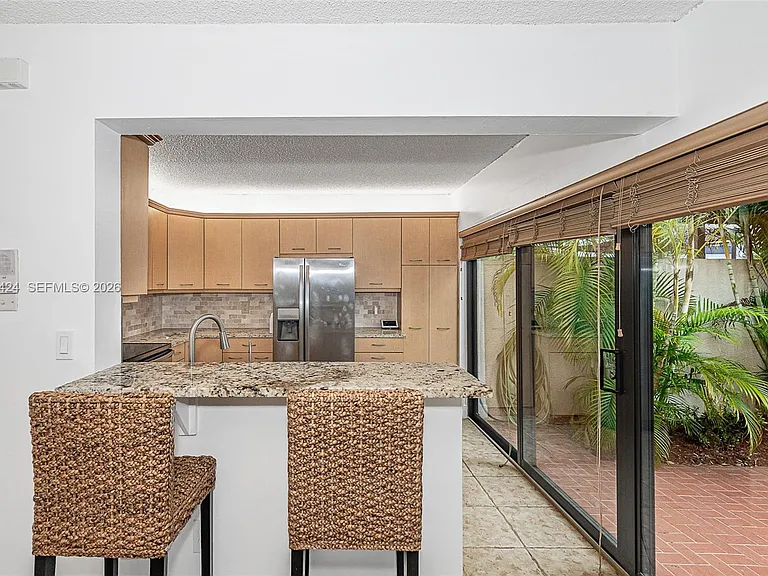 4700 SW 67th Ave #P8 — Photo 4