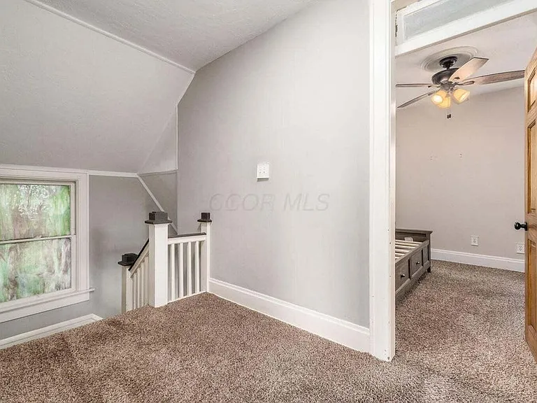 2339 Summit St — Photo 31