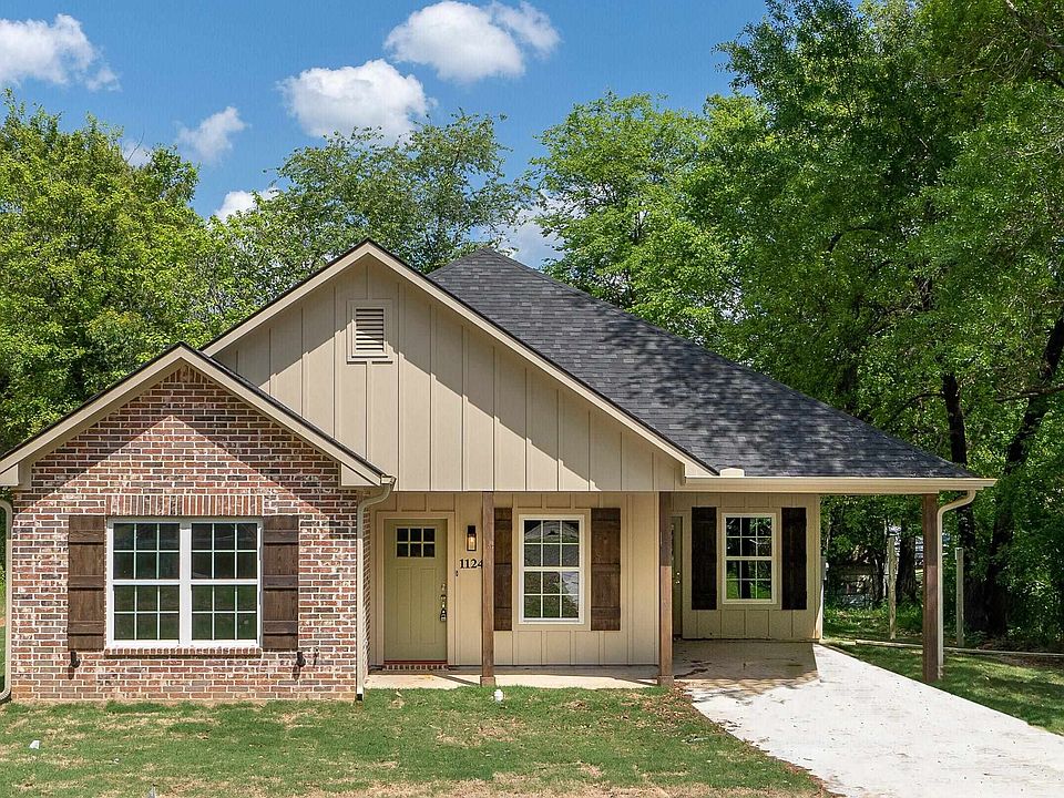 1st image of 1124 Hackberry Rd