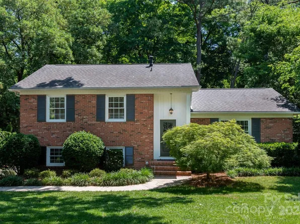 6707 Knightswood Dr, Charlotte, NC 28226