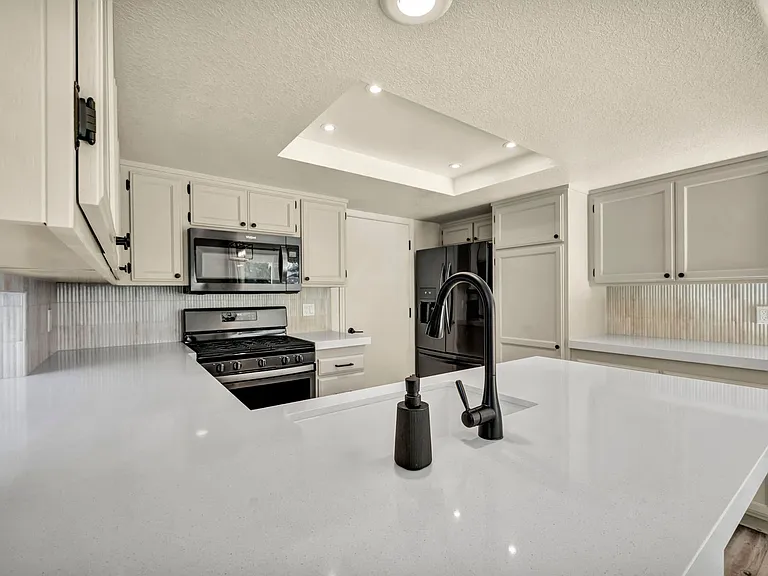 7554 Wheeldale Cir — Photo 6