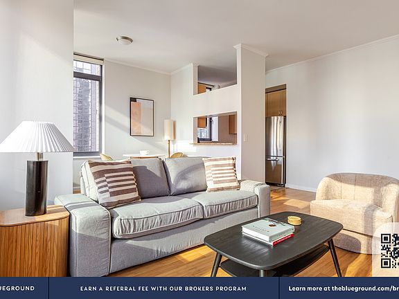 4th image of 235 W 48th St APT 30B