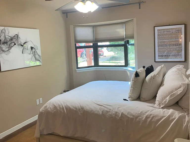 1510 W North Loop Blvd #712 — Photo 8