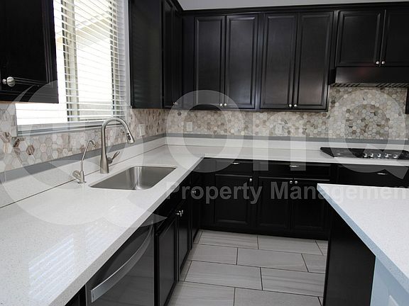 5th image of 2092 E Lantana Dr