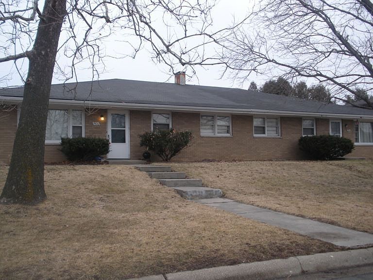 1st image of 5820 Garrett Ln