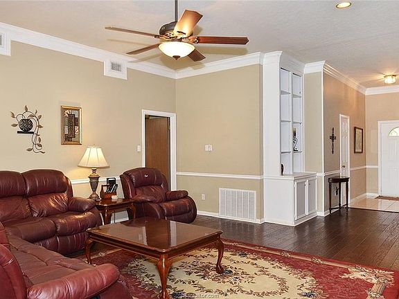 4th image of 2903 Bolero Ct
