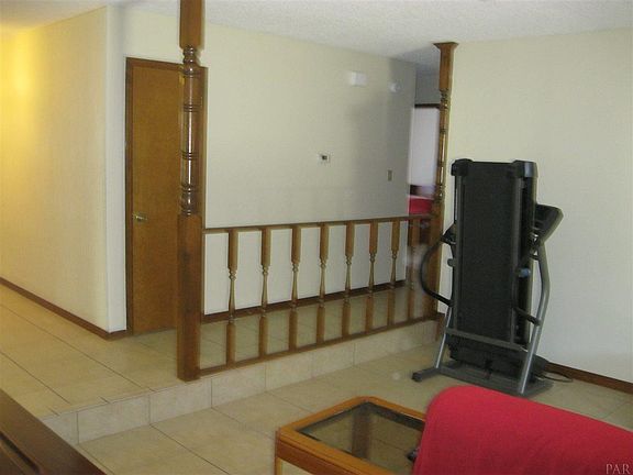 5th image of 2167 Cliffbrook Ave
