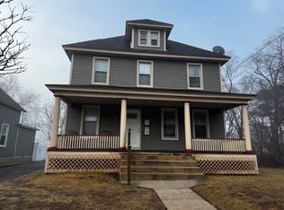 46 Ireland Pl #A, Amityville, NY 11701