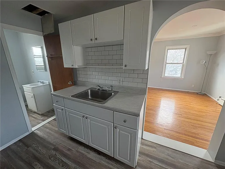 146-42 15th Ave #2 — Photo 4