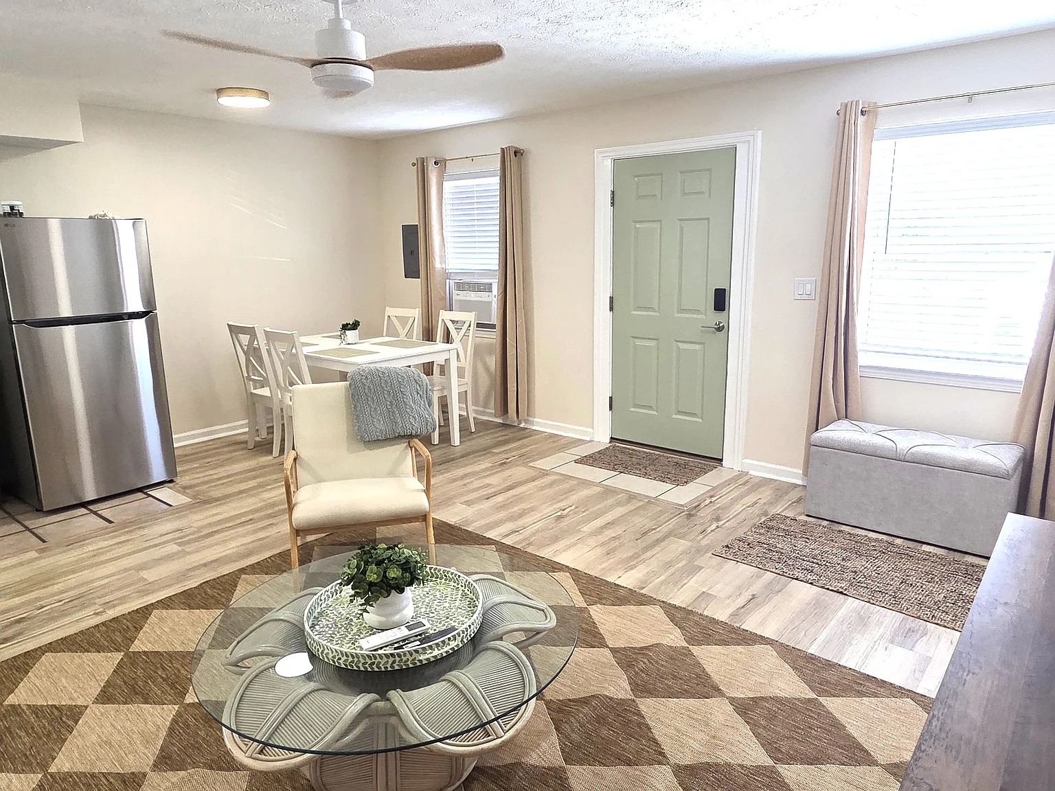 1 bed, 600 sqft, $1,600 — Photo 3