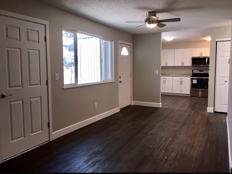 17732 NE Glisan St #32 — Photo 2