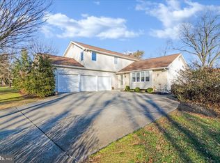 414 Country Club Dr, Cherry Hill, NJ 08003