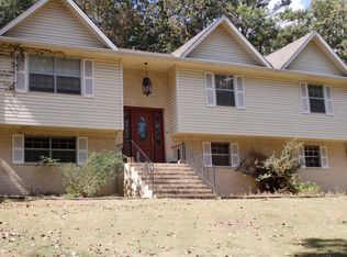 1445 Navajo Trl, Alabaster, AL 35007