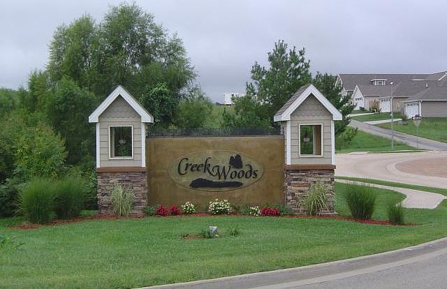 2nd image of 4802 N Creek Wood Dr