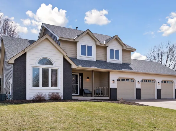 6456 W Shadow Lake Dr, Lino Lakes, MN 55014