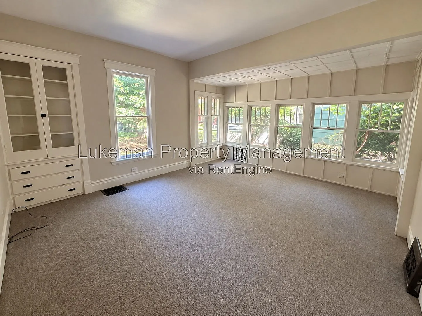 1 bed, 1.0 bath, $875 — Photo 3