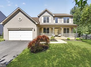 2 Stonehedge Dr, East Windsor, NJ 08520