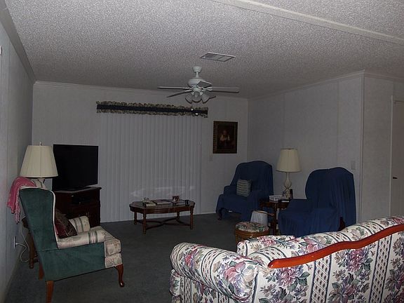 2nd image of 11421 NW 112th Pl