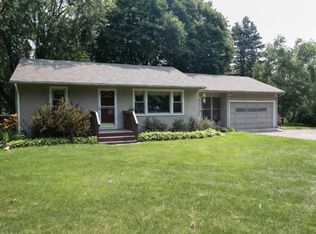 4194 Hodgson Rd, Shoreview, MN 55126