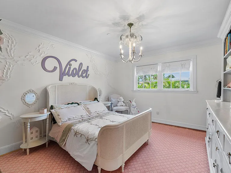 477 NE Spanish Ct — Photo 48