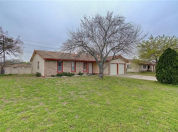 3rd image of 505 Ameswood Pl