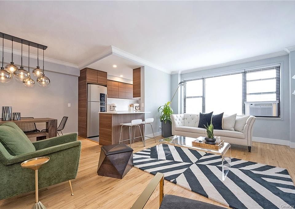 1st image of 325 Main St APT 5H