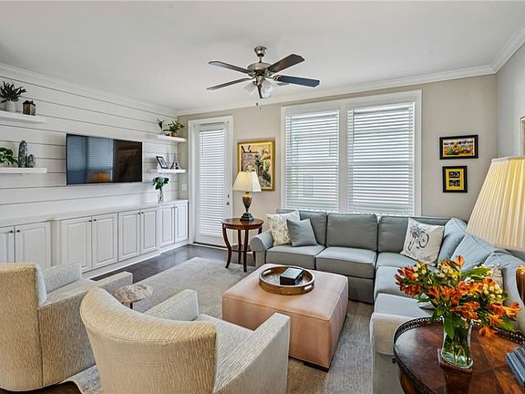 5th image of 6540 Beacon Dr