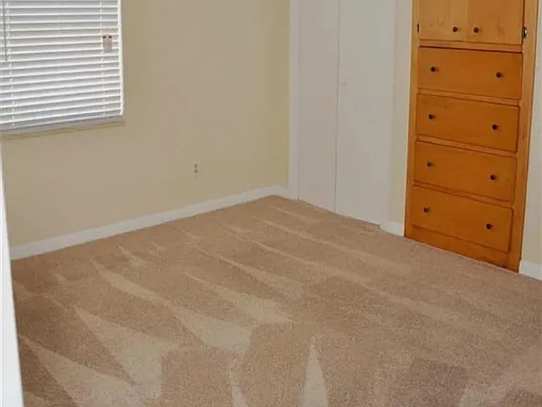 1205 Pinnacle Cir #B — Photo 3