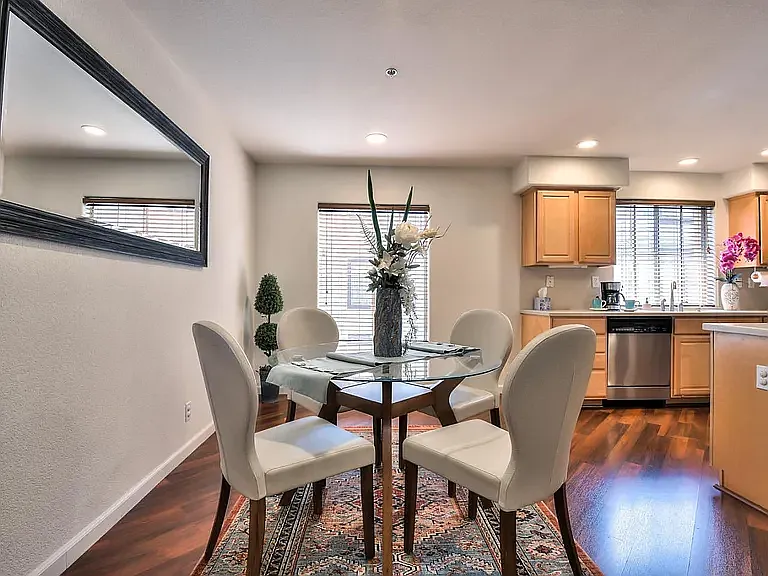 3271 Shiraz Pl — Photo 10