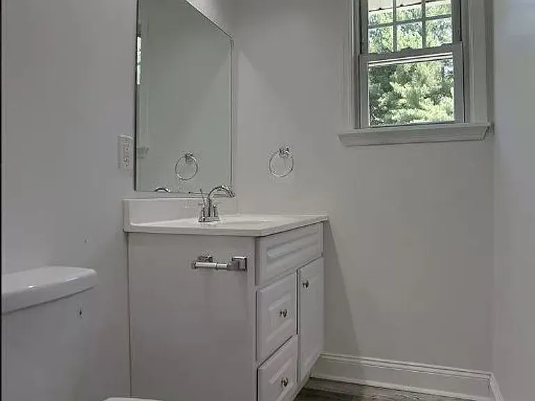 1140 Loop Dr — Photo 10