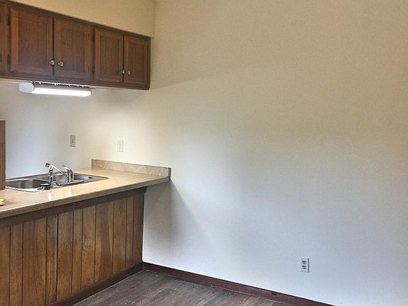 5th image of 9004 Creekside Ln APT D
