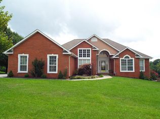 3445 Summer Dr, Friendsville, TN 37737