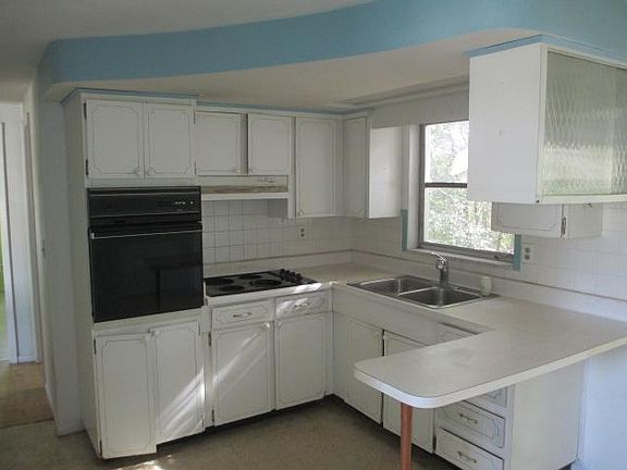 2nd image of 4136 Pinefield Ave