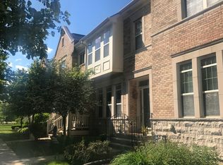 2186 Mint Ln, Glenview, IL 60026