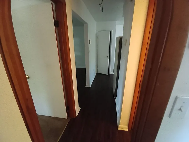1346 Strand St — Photo 12