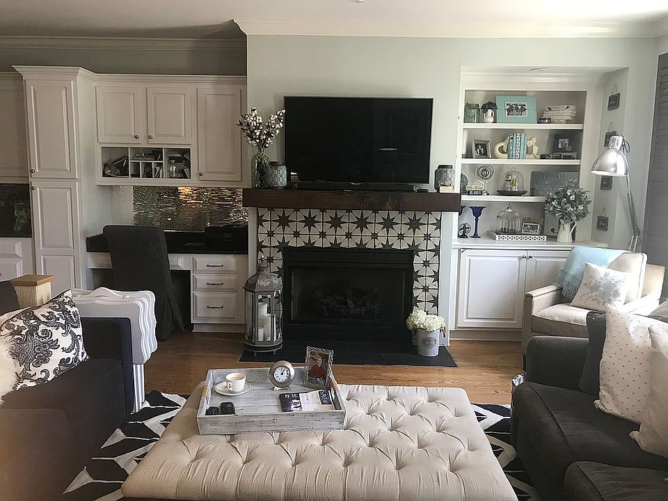 1st image of 2202 Edgartown Ln SE