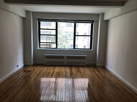 Rented by New York City Apartments | media 12