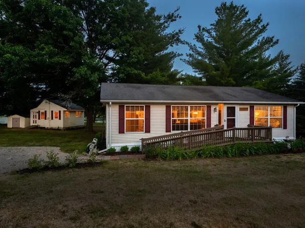 W7211 Indian Mounds Cir, Wautoma, WI 54982