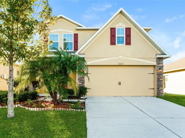 13307 Waterford Castle Dr, Dade City, FL 33525