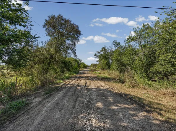 10933 Highway 21, Kyle, TX 78640