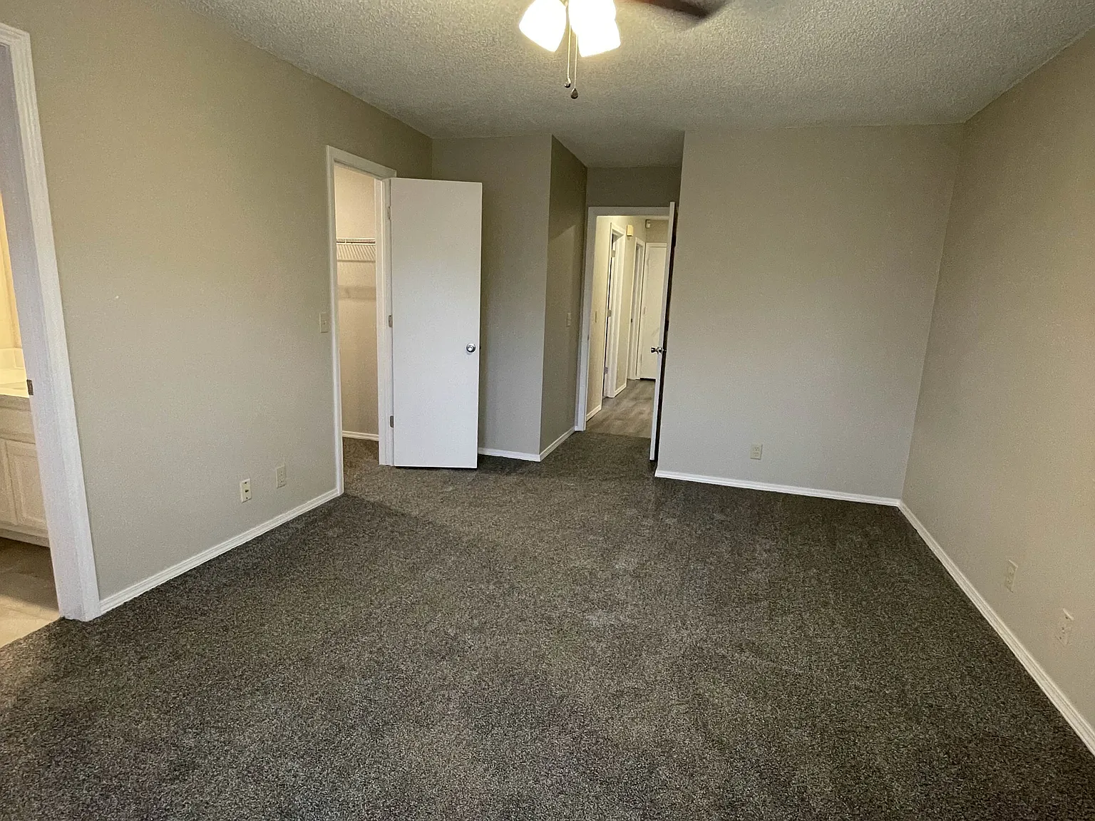 3 bed, 1519 sqft, $1,725 — Photo 4