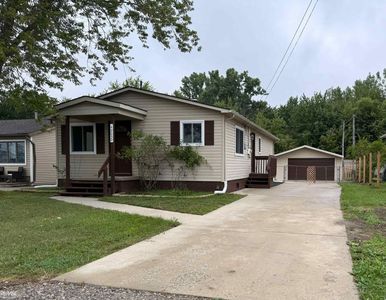 49039 Jefferson Ave, Chesterfield, MI, 48047