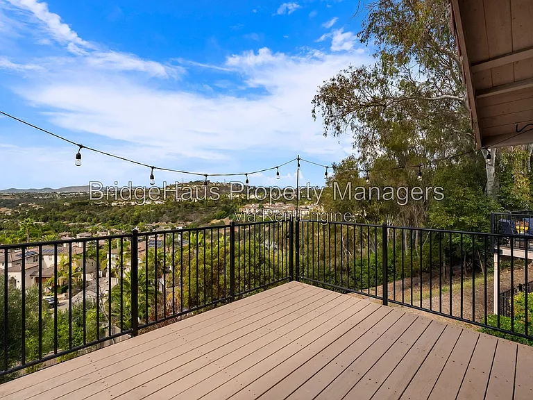 6531 Corte Valdez — Photo 32